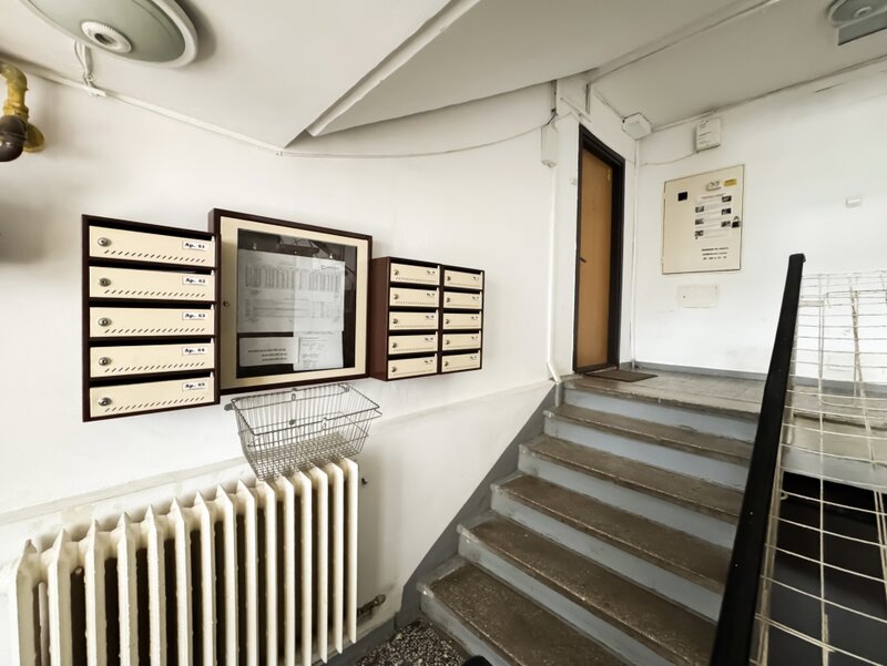 Giurgiului- Drumul Gazarului. Garsoniera decomandata.